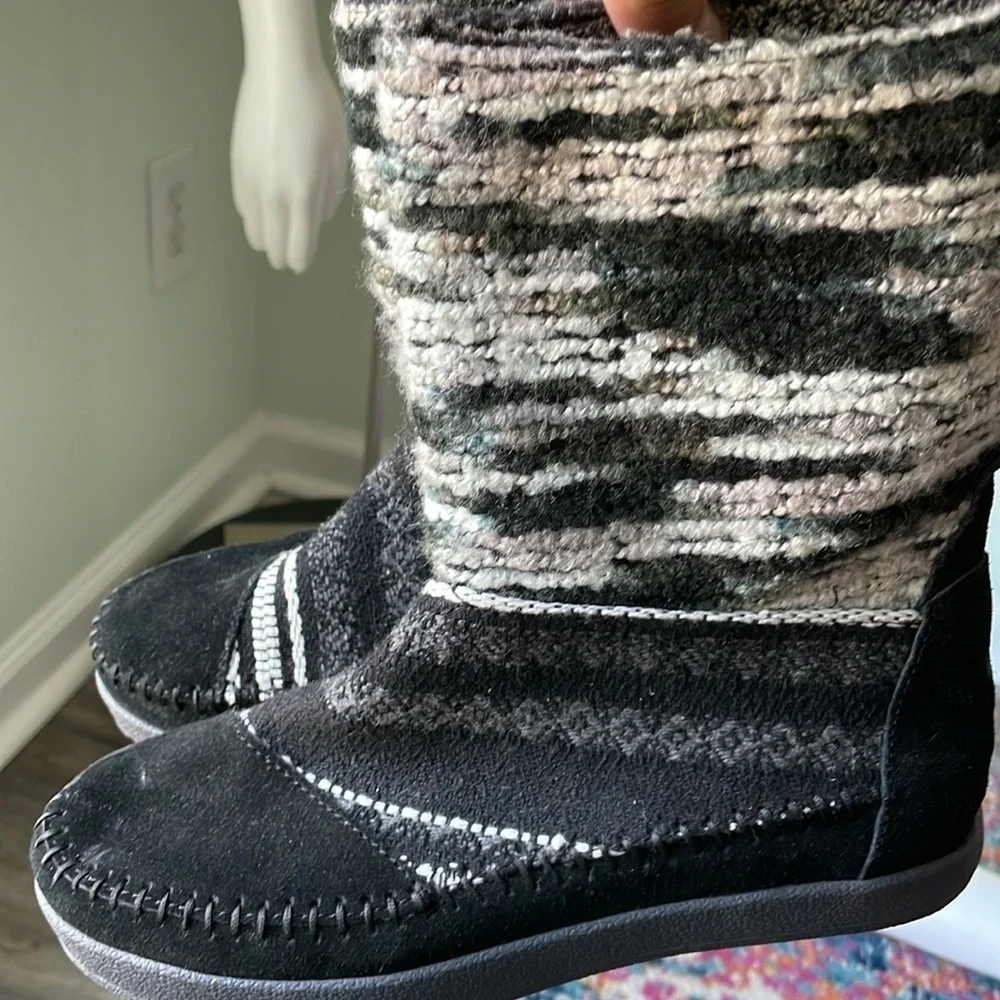Toms Nepal Black Suede Textile Womens Boots
